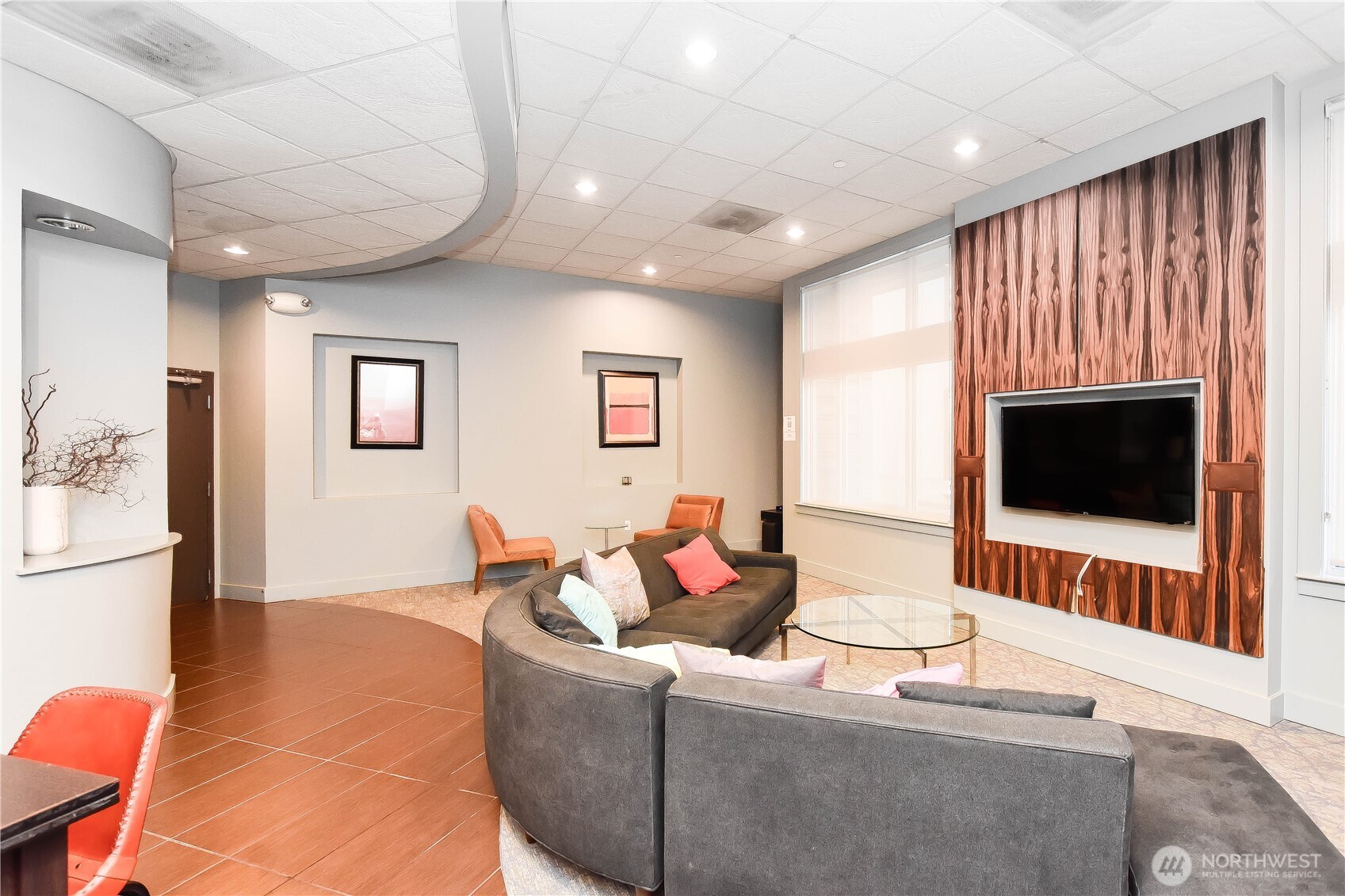 159 Denny Way 402 Property Photo 16