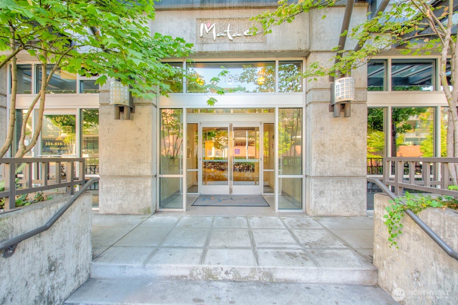 159 Denny Way 402 Property Photo 21
