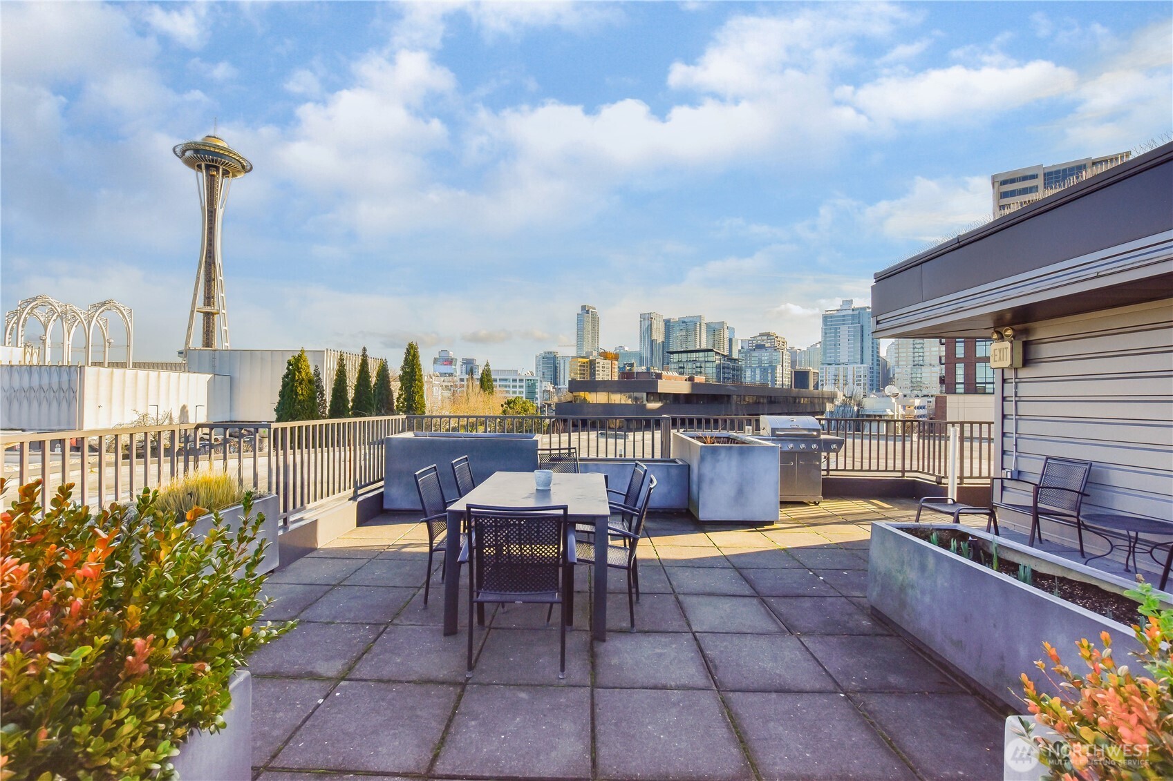 159 Denny Way 402 Property Photo 22