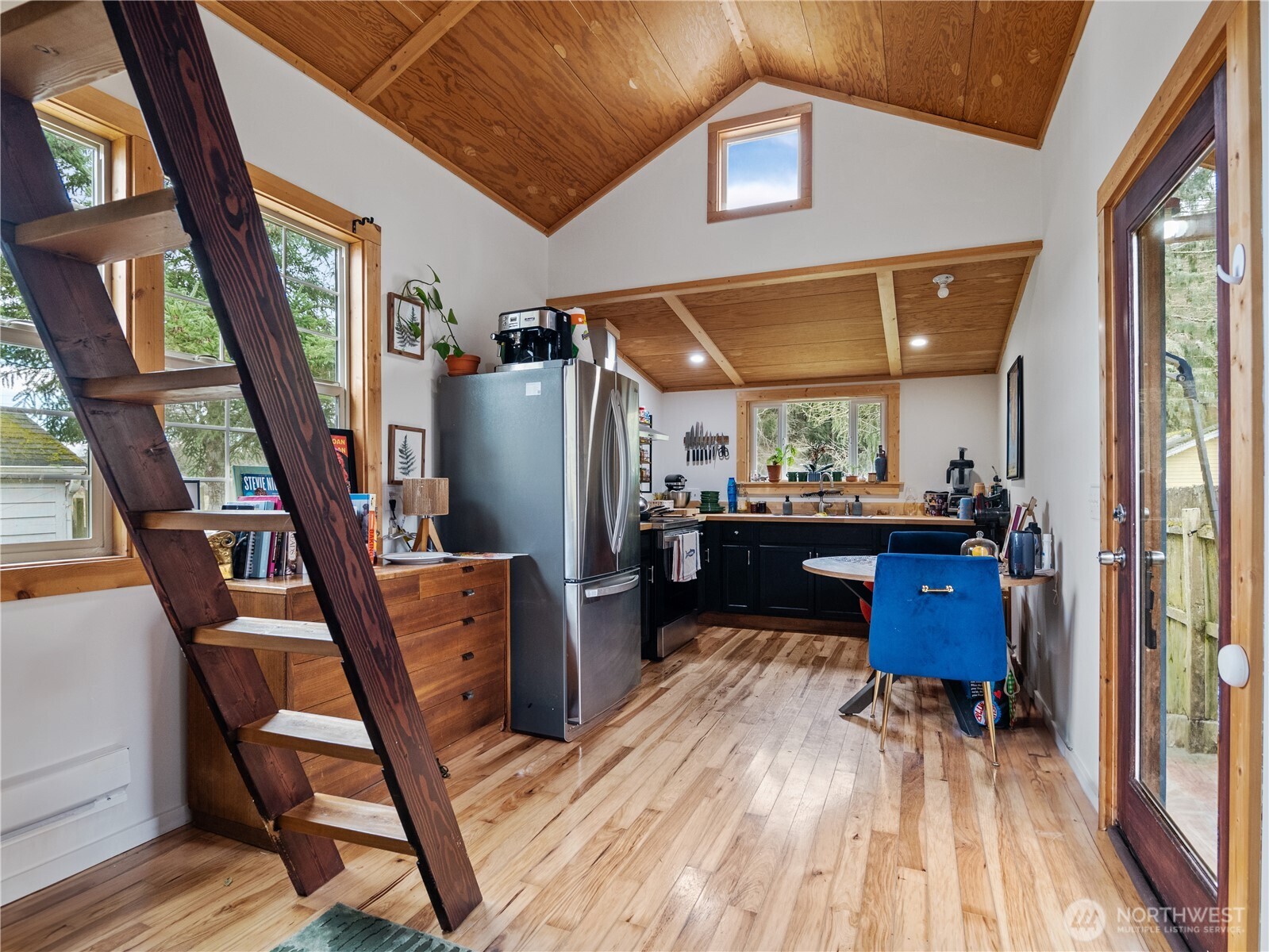 2125 4th Street Property Photo 1