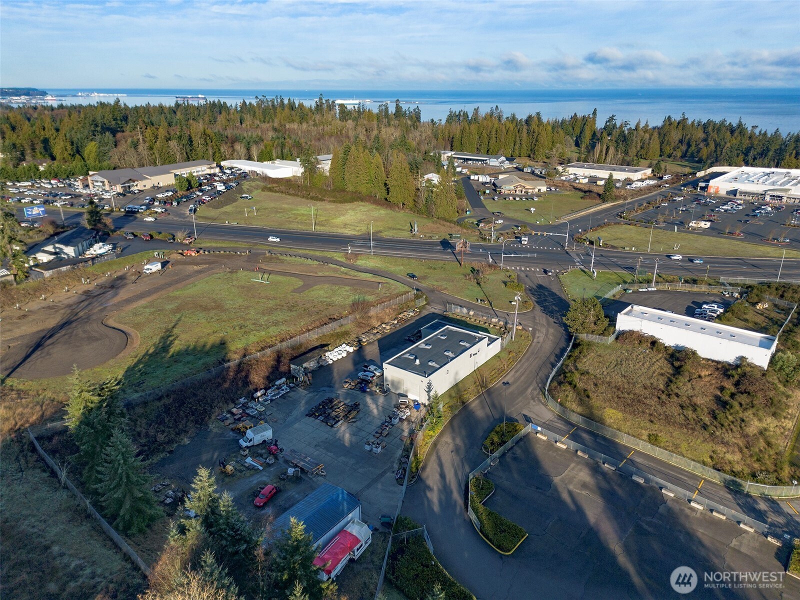 3368 E Highway 101 Property Photo 2