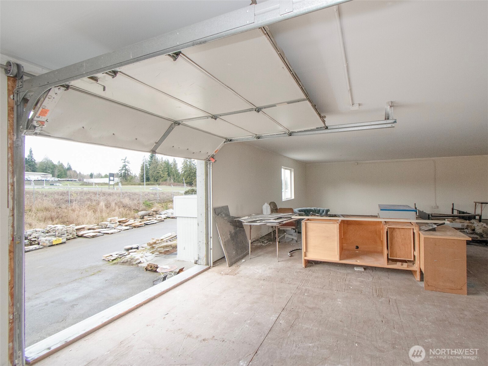 3368 E Highway 101 Property Photo 23