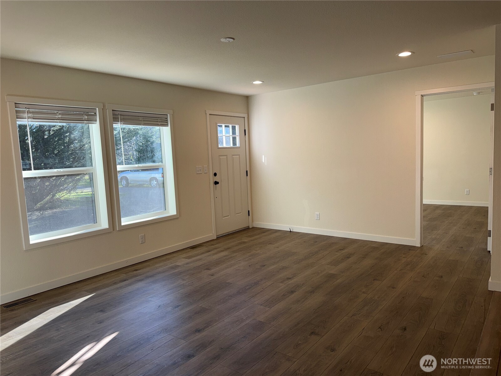 20405 Crane Place Property Photo 5