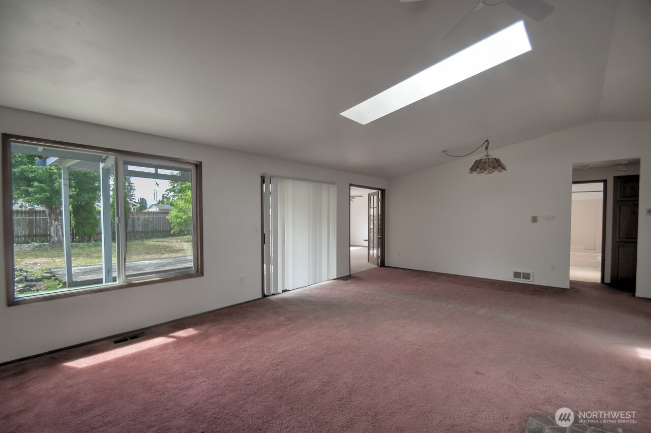 427 Sawmill Court Property Photo 10