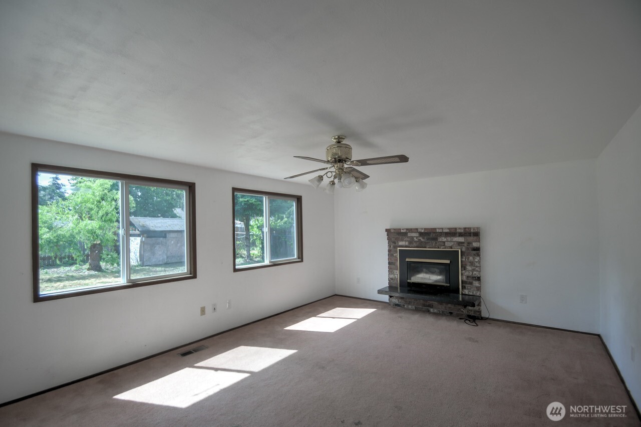 427 Sawmill Court Property Photo 13