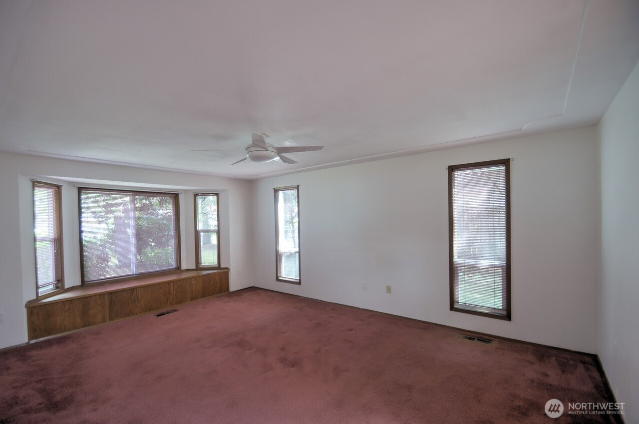 427 Sawmill Court Property Photo 14