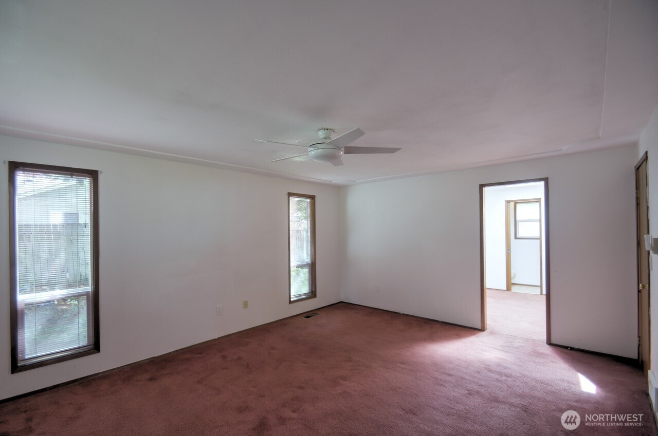 427 Sawmill Court Property Photo 16