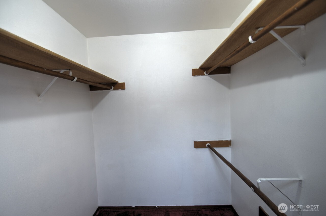 427 Sawmill Court Property Photo 22