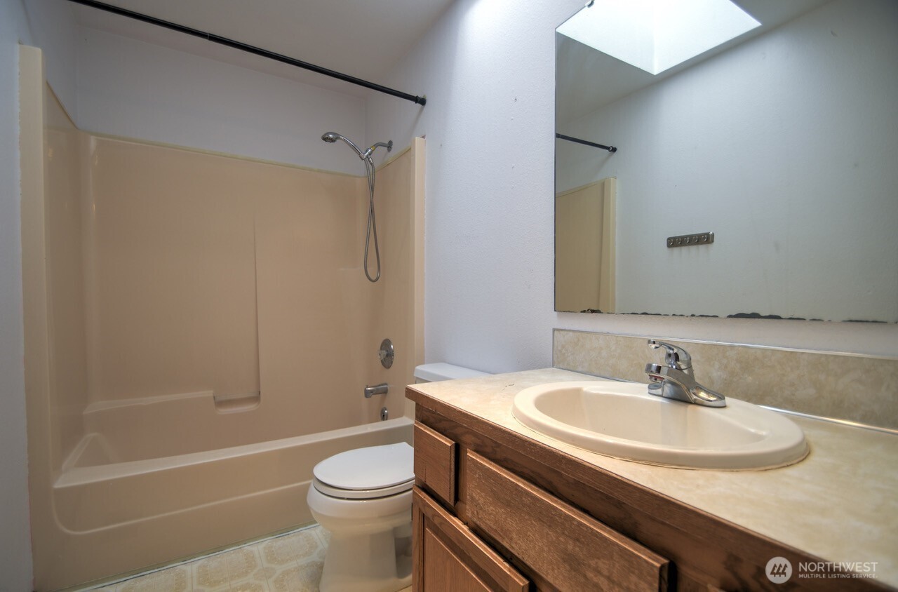 427 Sawmill Court Property Photo 25