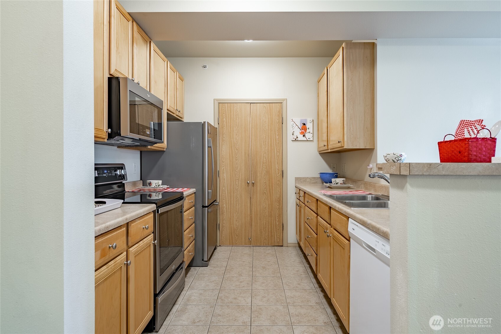 500 Darby Drive A-304 Property Photo 2