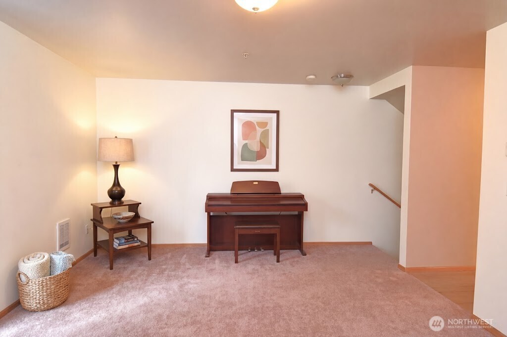 4035 Eliza Avenue 103 Property Photo 11