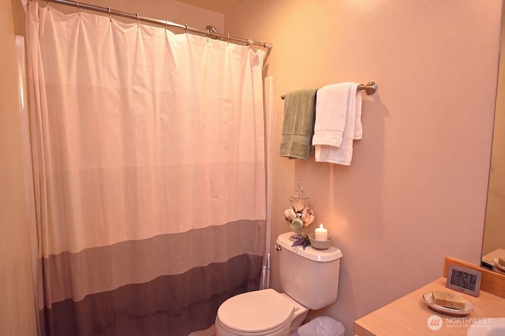 4035 Eliza Avenue 103 Property Photo 17