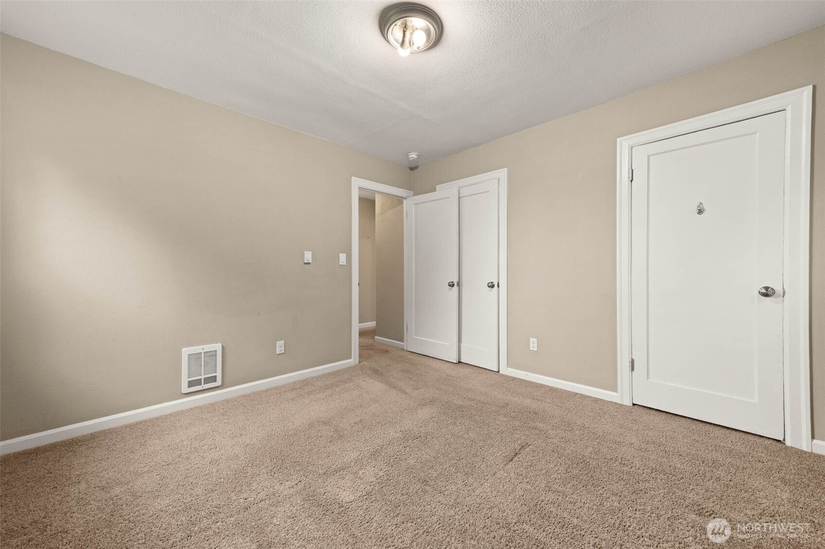 2311 S 15th Street Property Photo 15