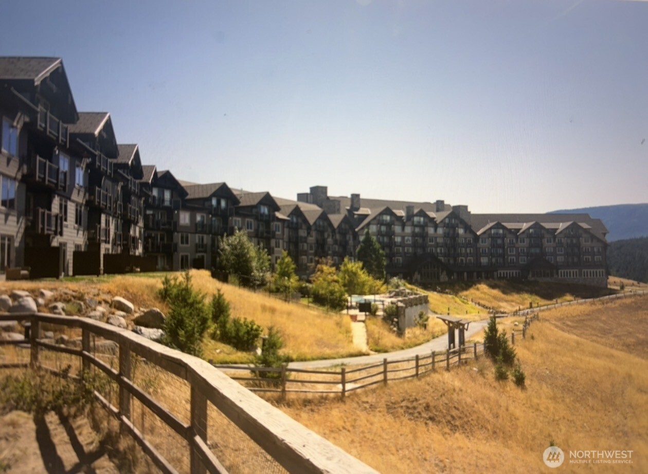 3600 Suncadia Trail 2068 Property Photo 3