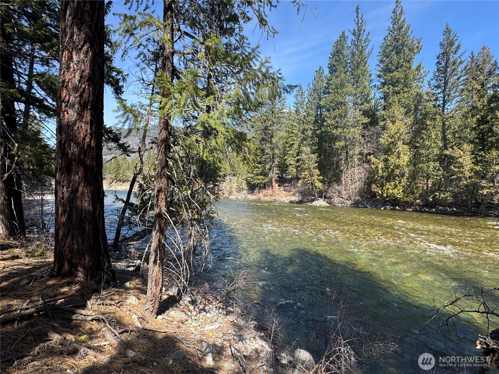 38 Mazama Pines Lane Property Photo 9