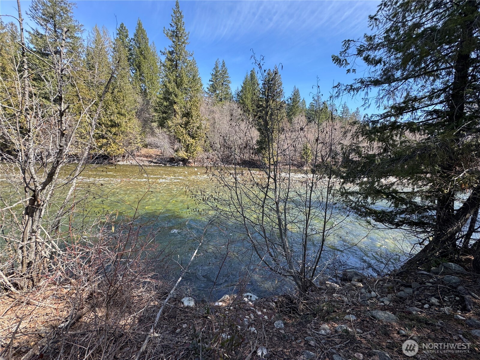 38 Mazama Pines Lane Property Photo 15