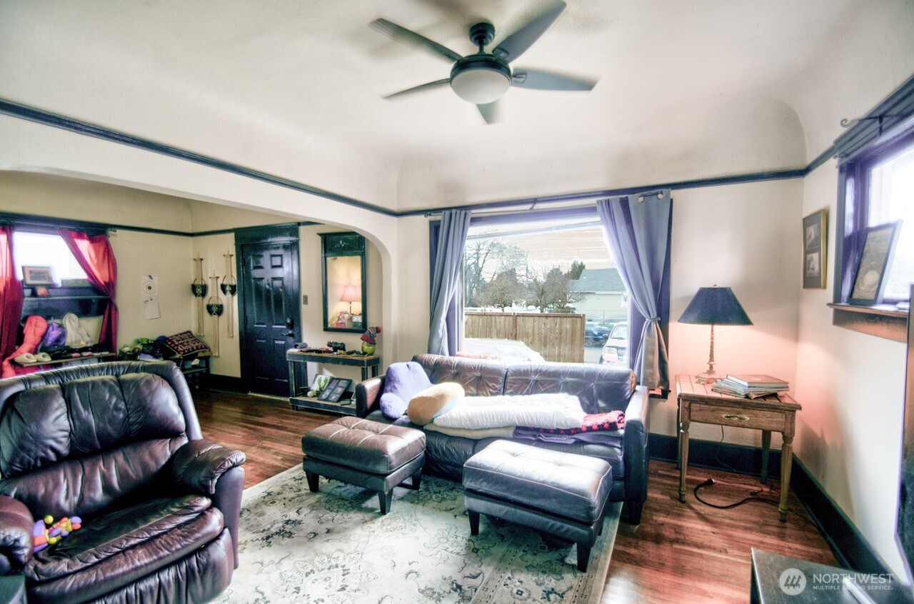 1017 S 48th Street Property Photo 3