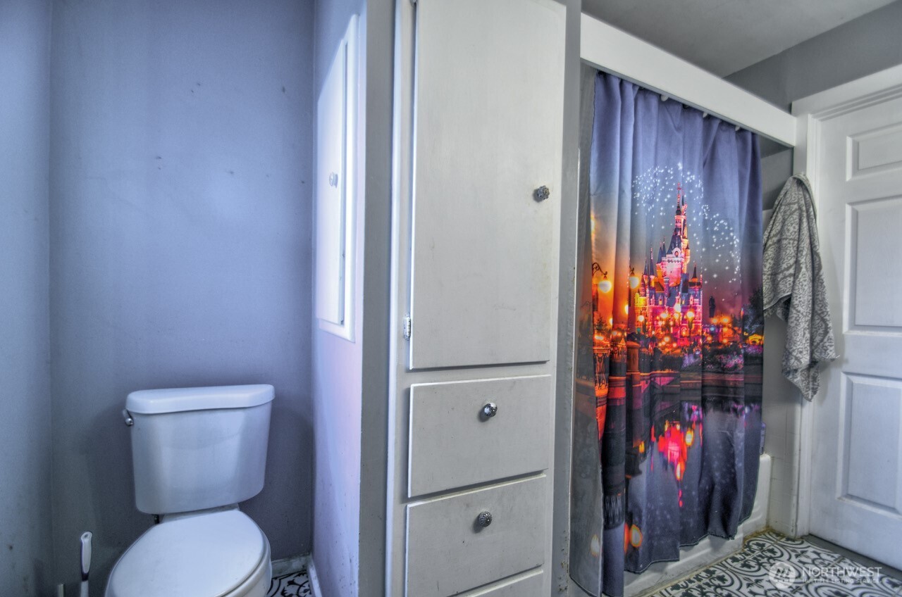 1017 S 48th Street Property Photo 16