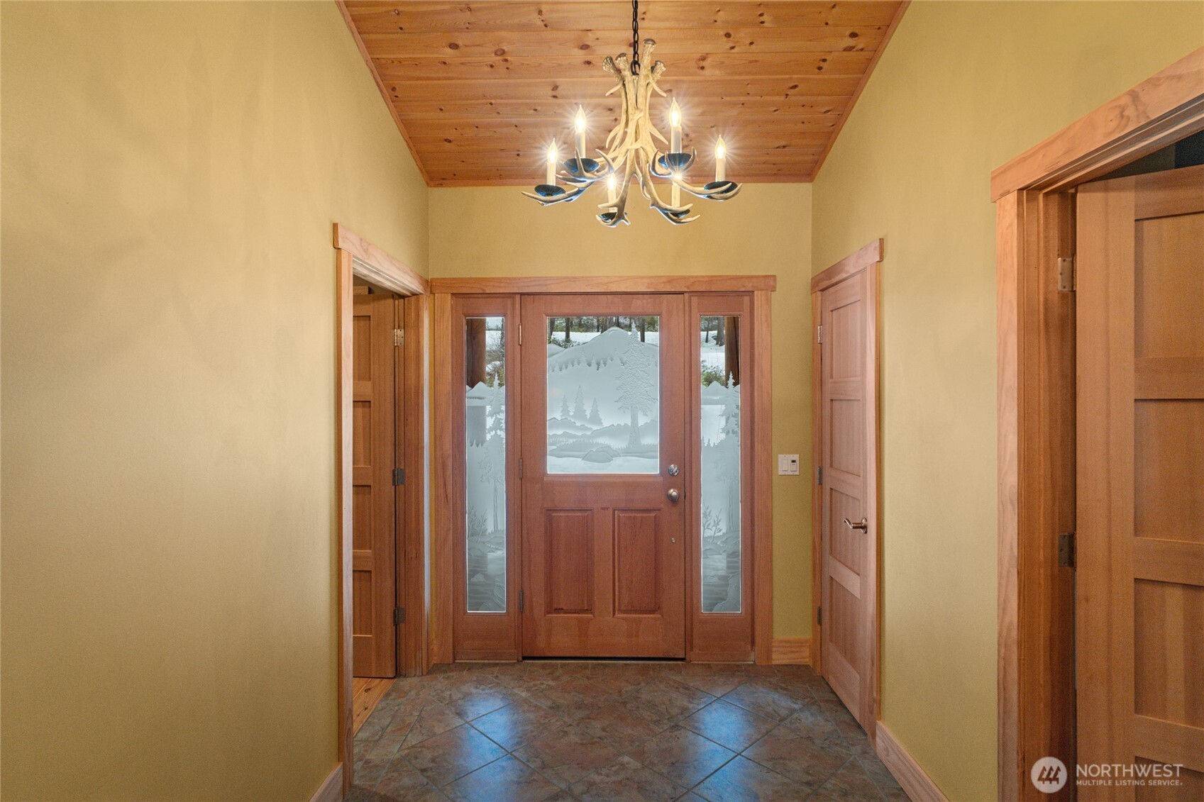 2677 Sumac Lane Property Photo 3