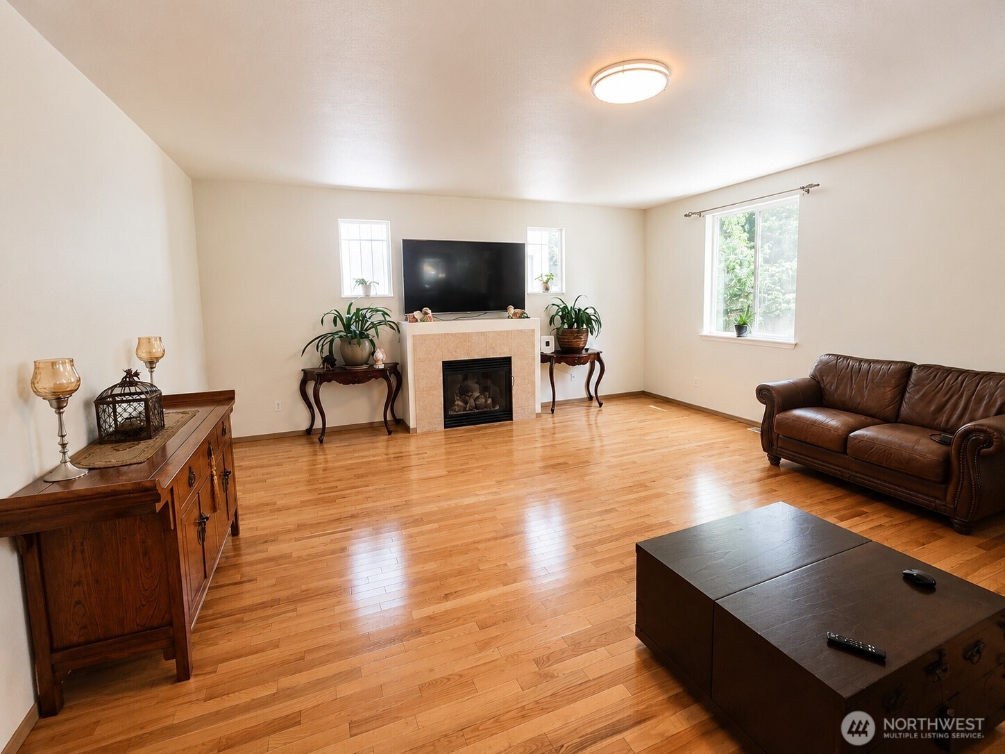 912 Gina Court Property Photo 12