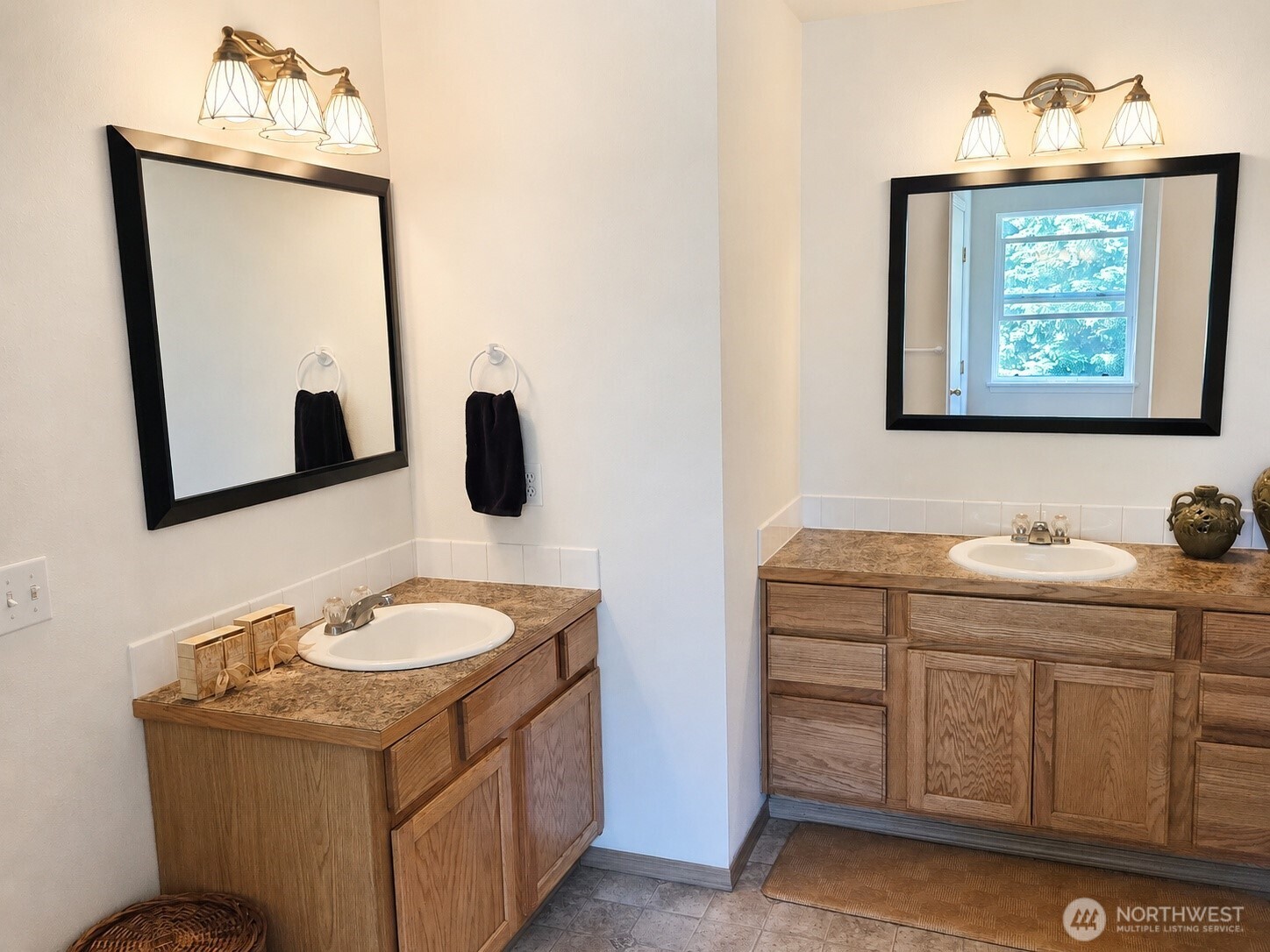 912 Gina Court Property Photo 21