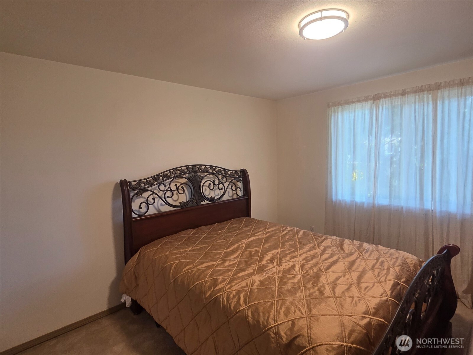 912 Gina Court Property Photo 29