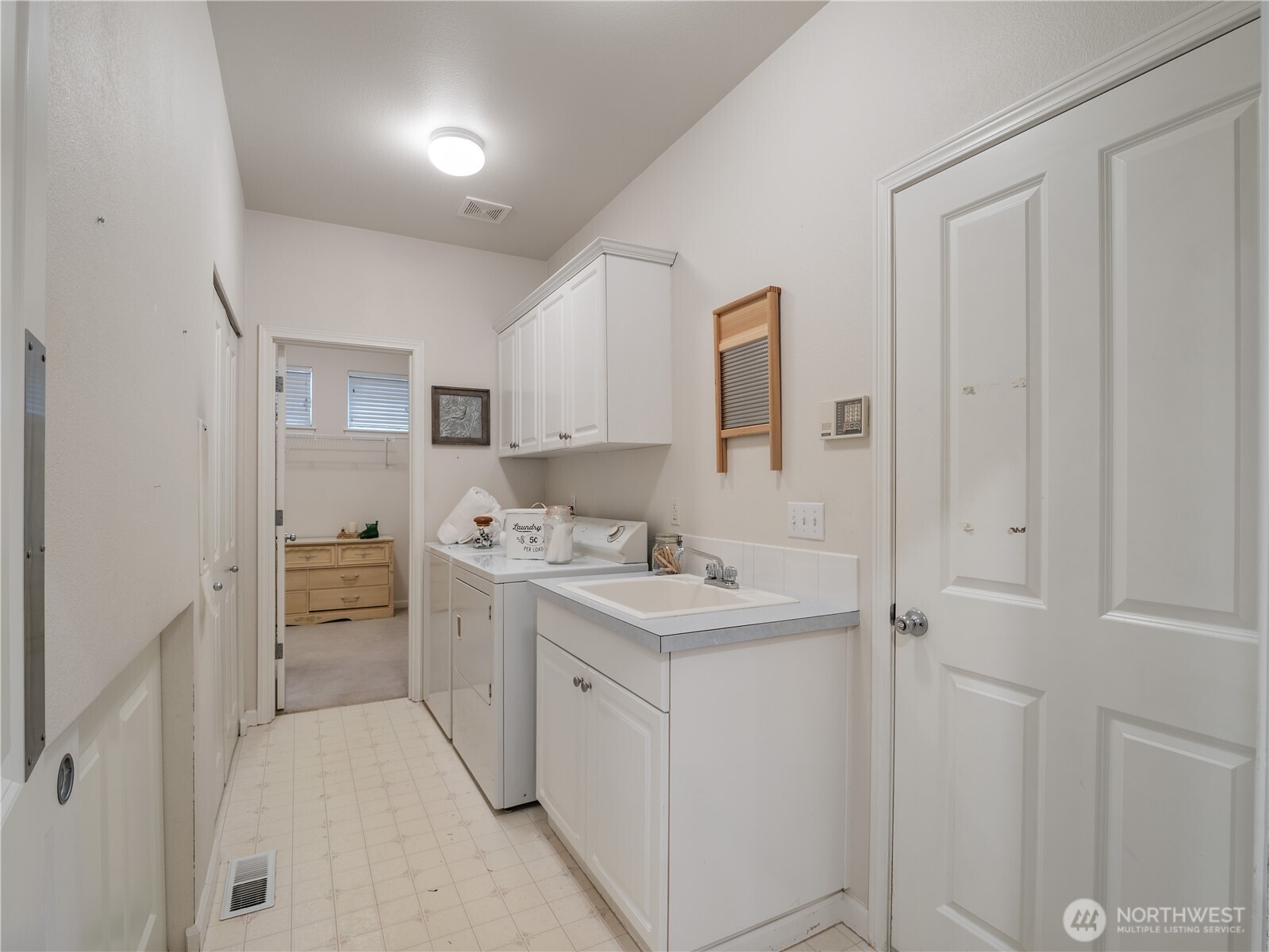 5710 61st Avenue Property Photo 21