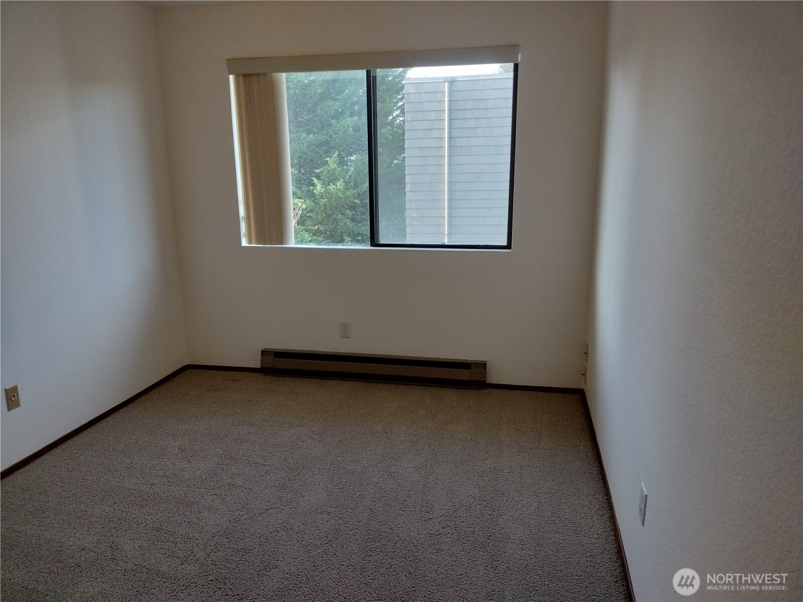 11755 Greenwood Avenue 203 Property Photo 12