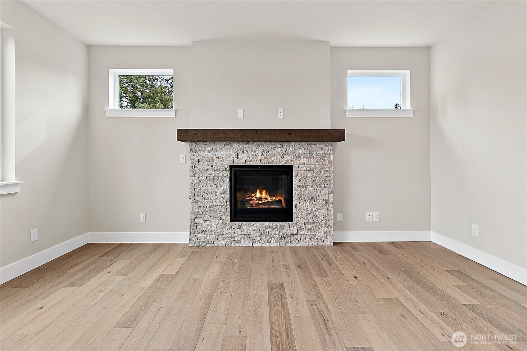 20902 99th Place Property Photo 5