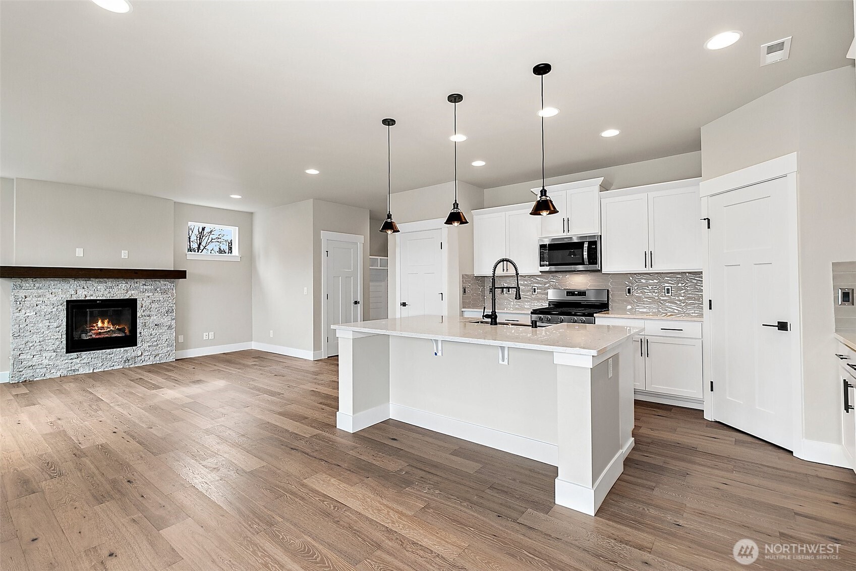 20902 99th Place Property Photo 15