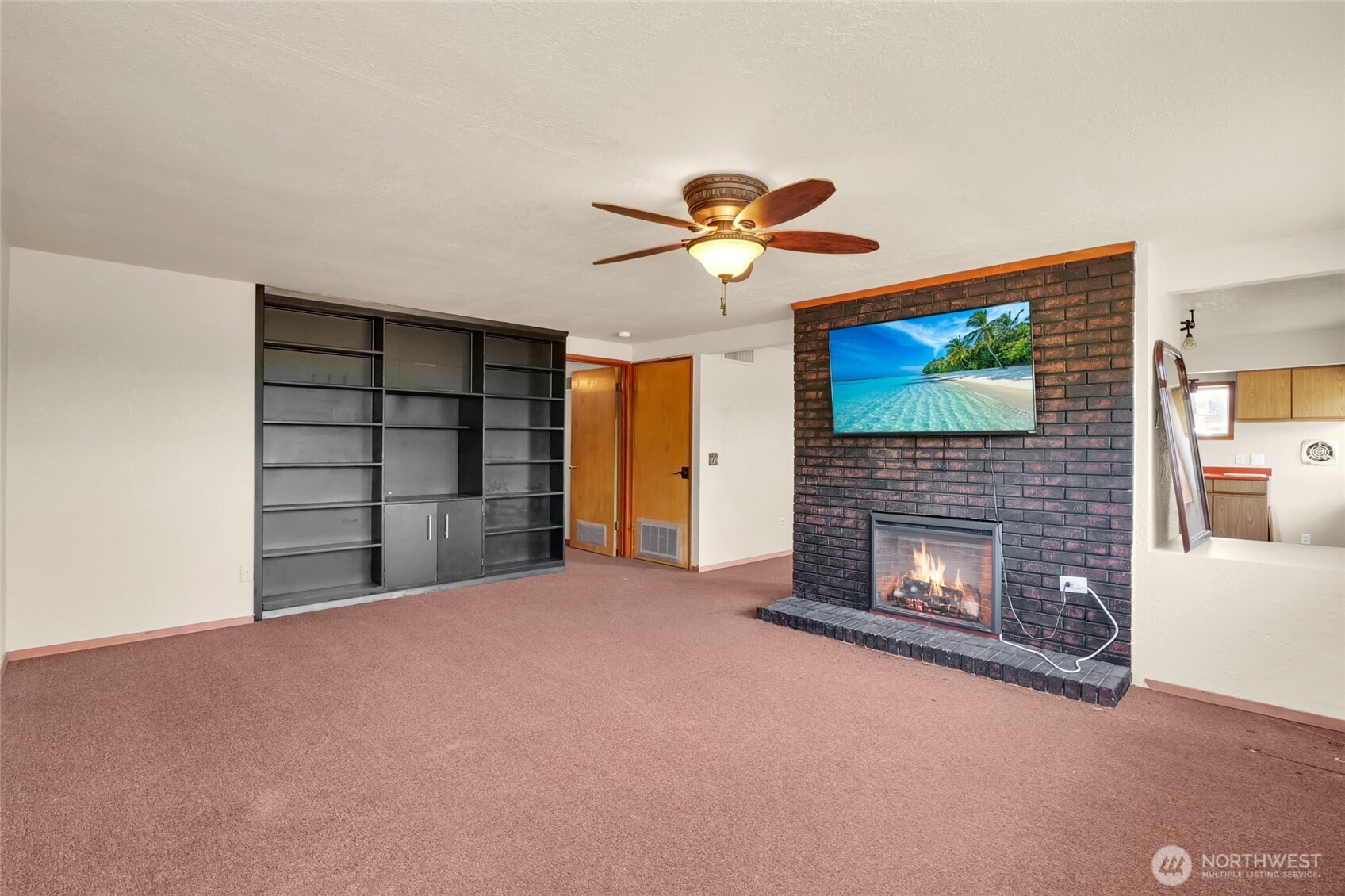 8061 Ne Valley Road Property Photo 26