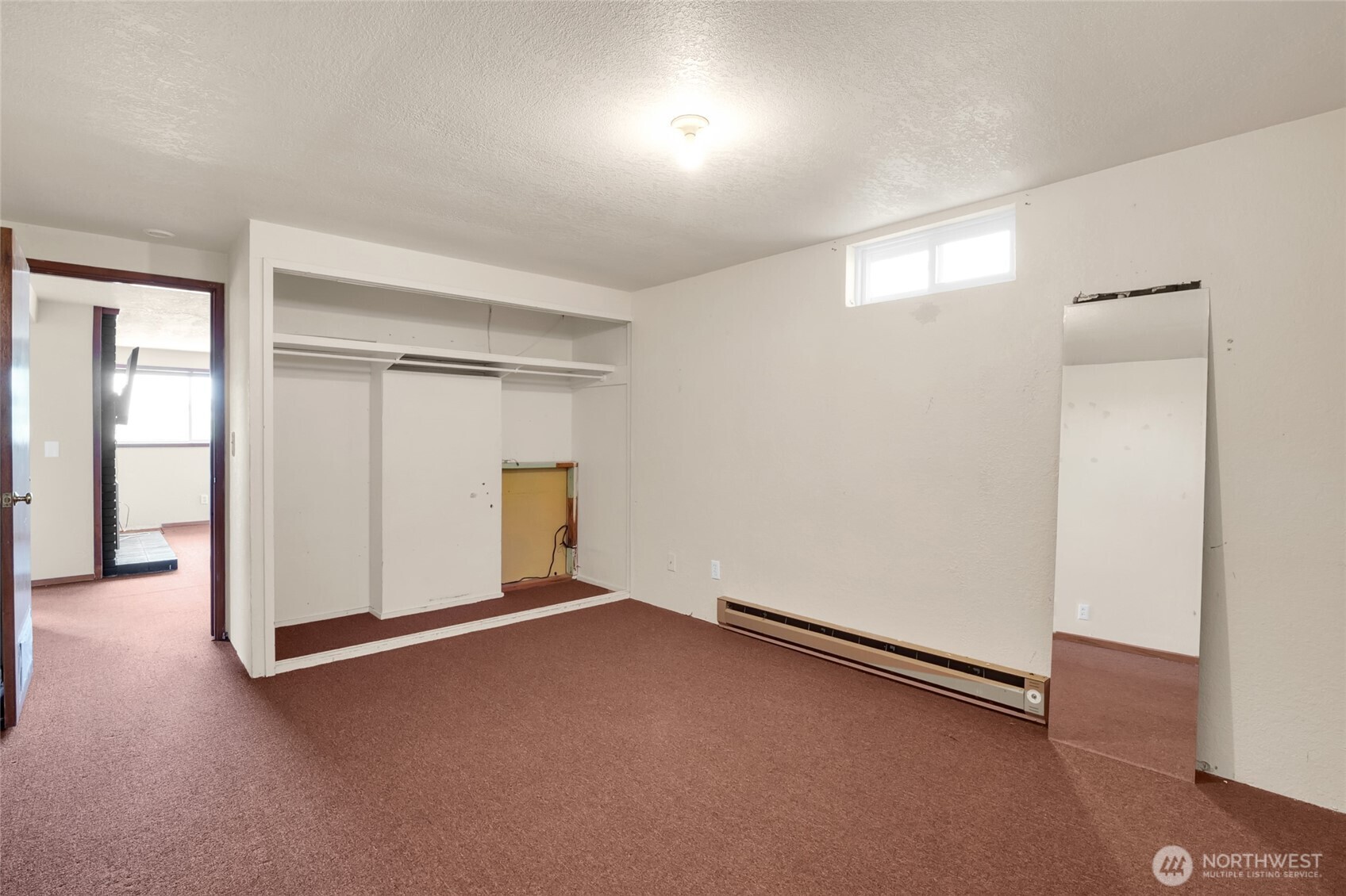 8061 Ne Valley Road Property Photo 29