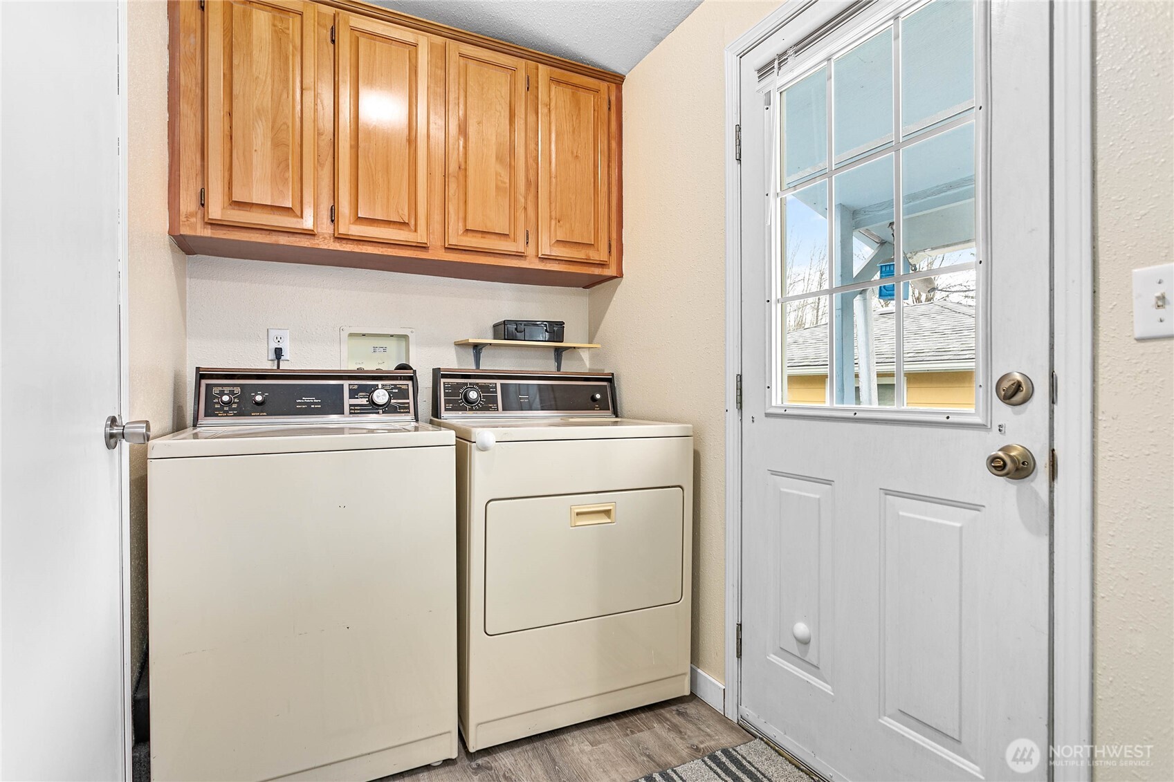 7460 Sunset Drive Property Photo 12