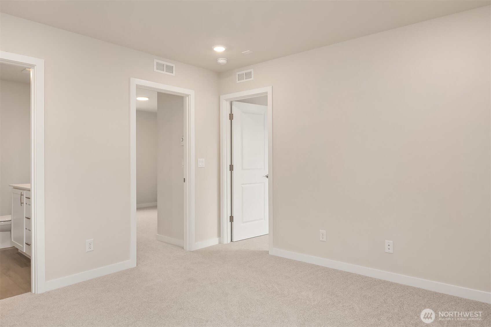 2425 160th Place Property Photo 16