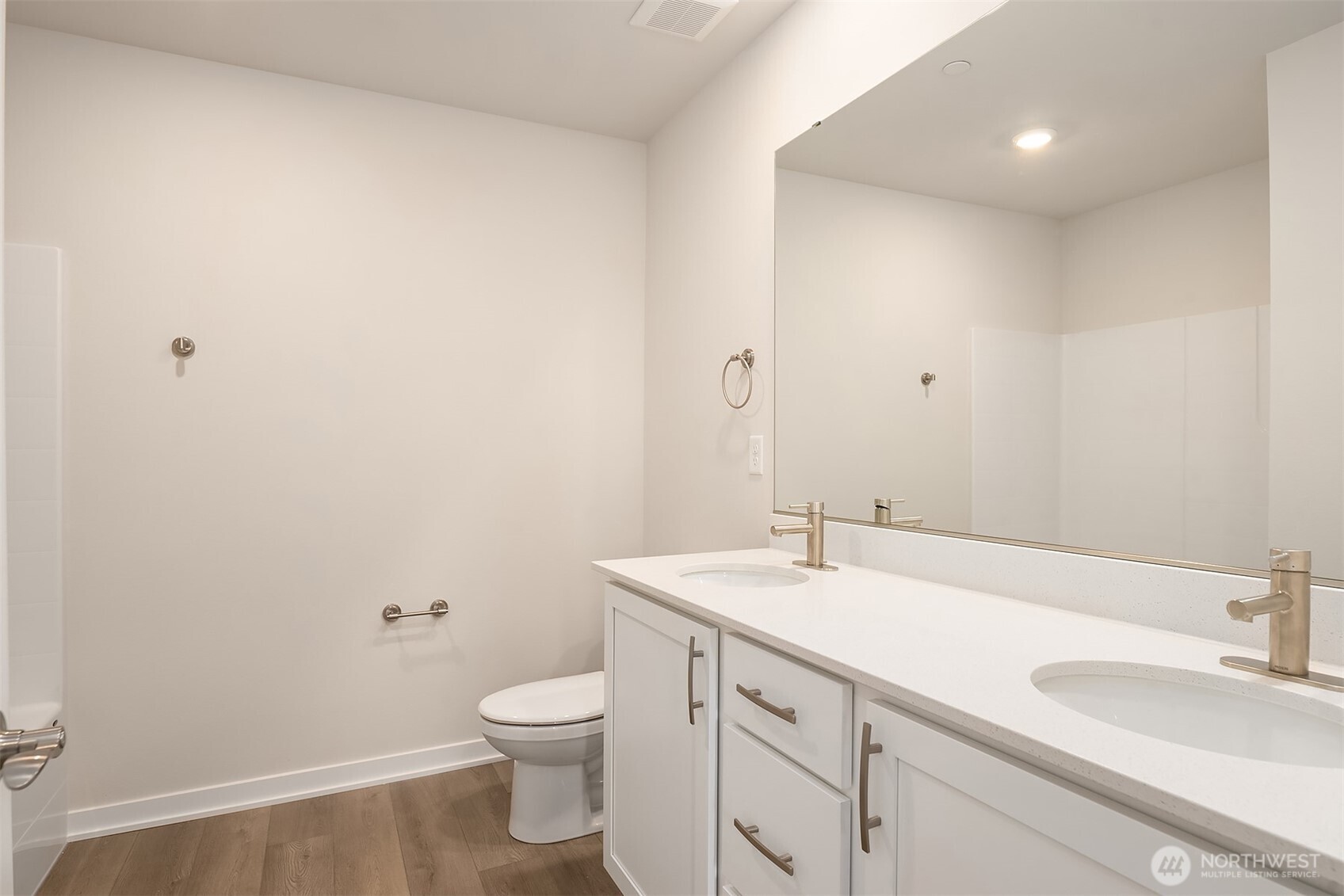 2425 160th Place Property Photo 18