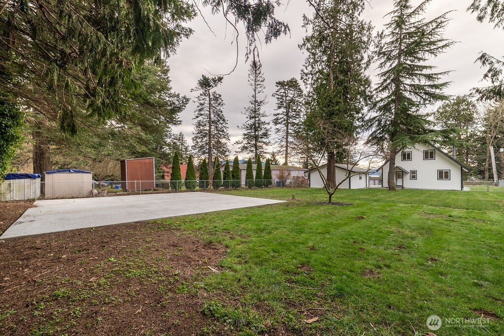 2550 Mackenzie Road Property Photo 2
