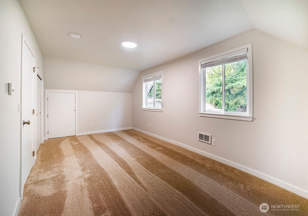2550 Mackenzie Road Property Photo 16
