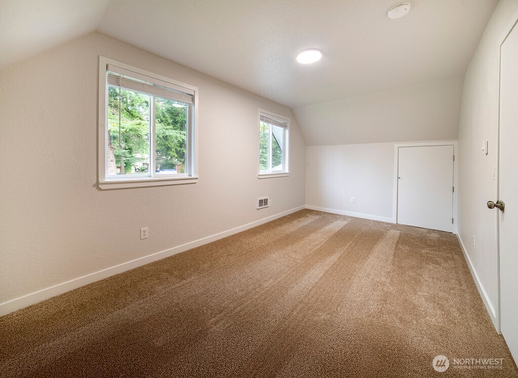 2550 Mackenzie Road Property Photo 17