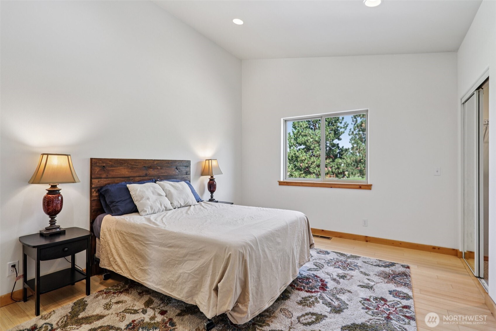 18527 Hazel Street Property Photo 13