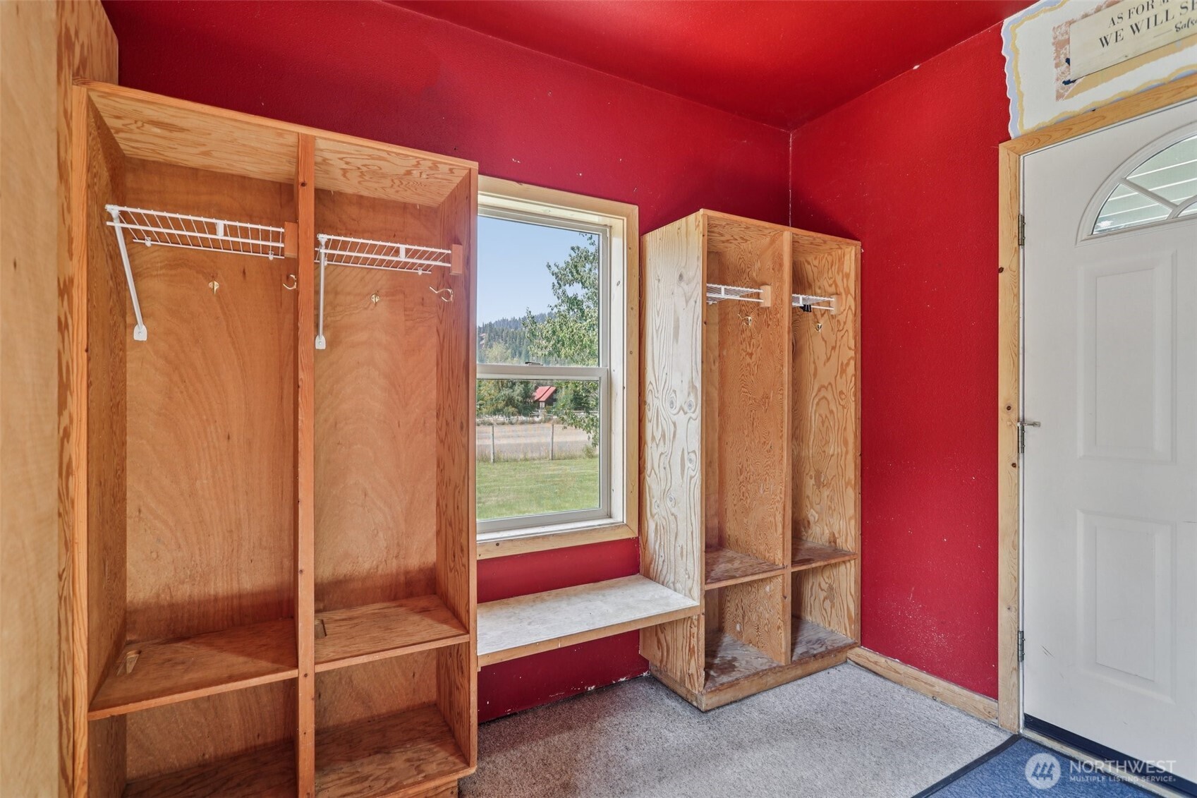 18527 Hazel Street Property Photo 25