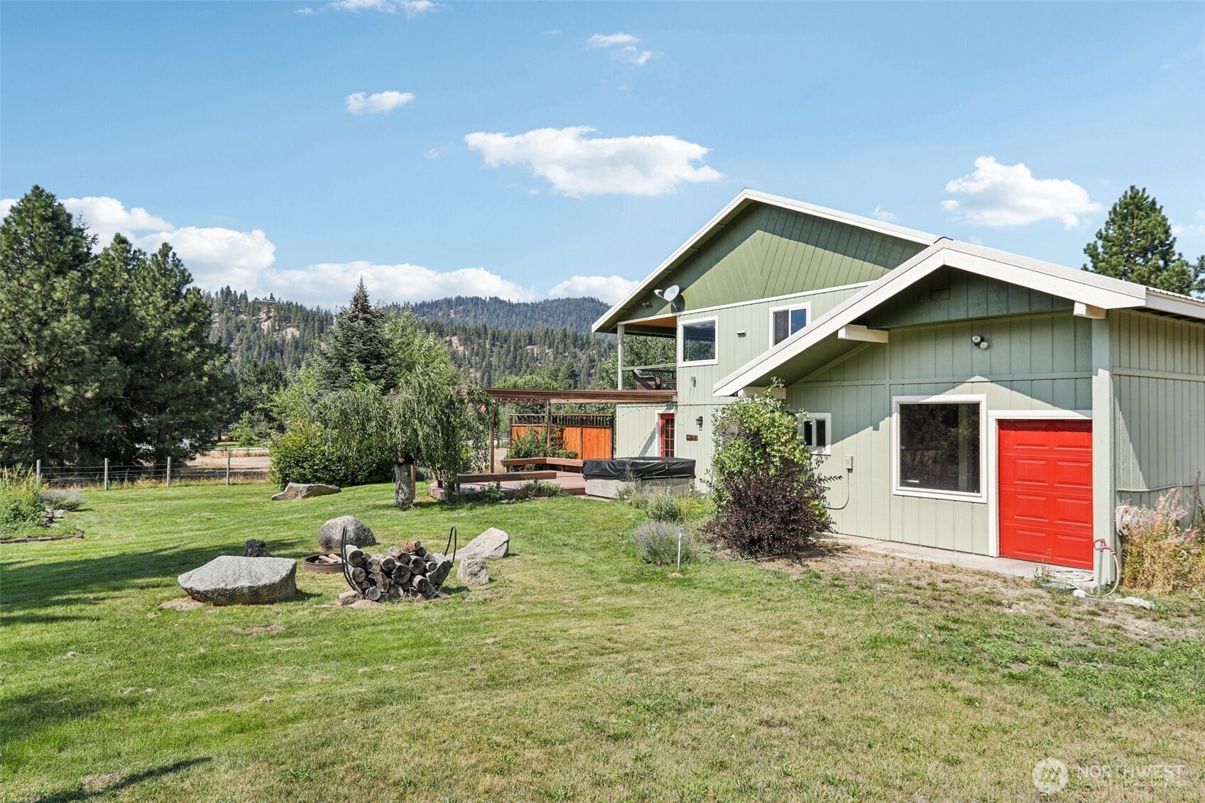 18527 Hazel Street Property Photo 29
