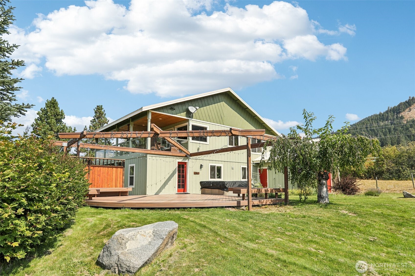 18527 Hazel Street Property Photo 31