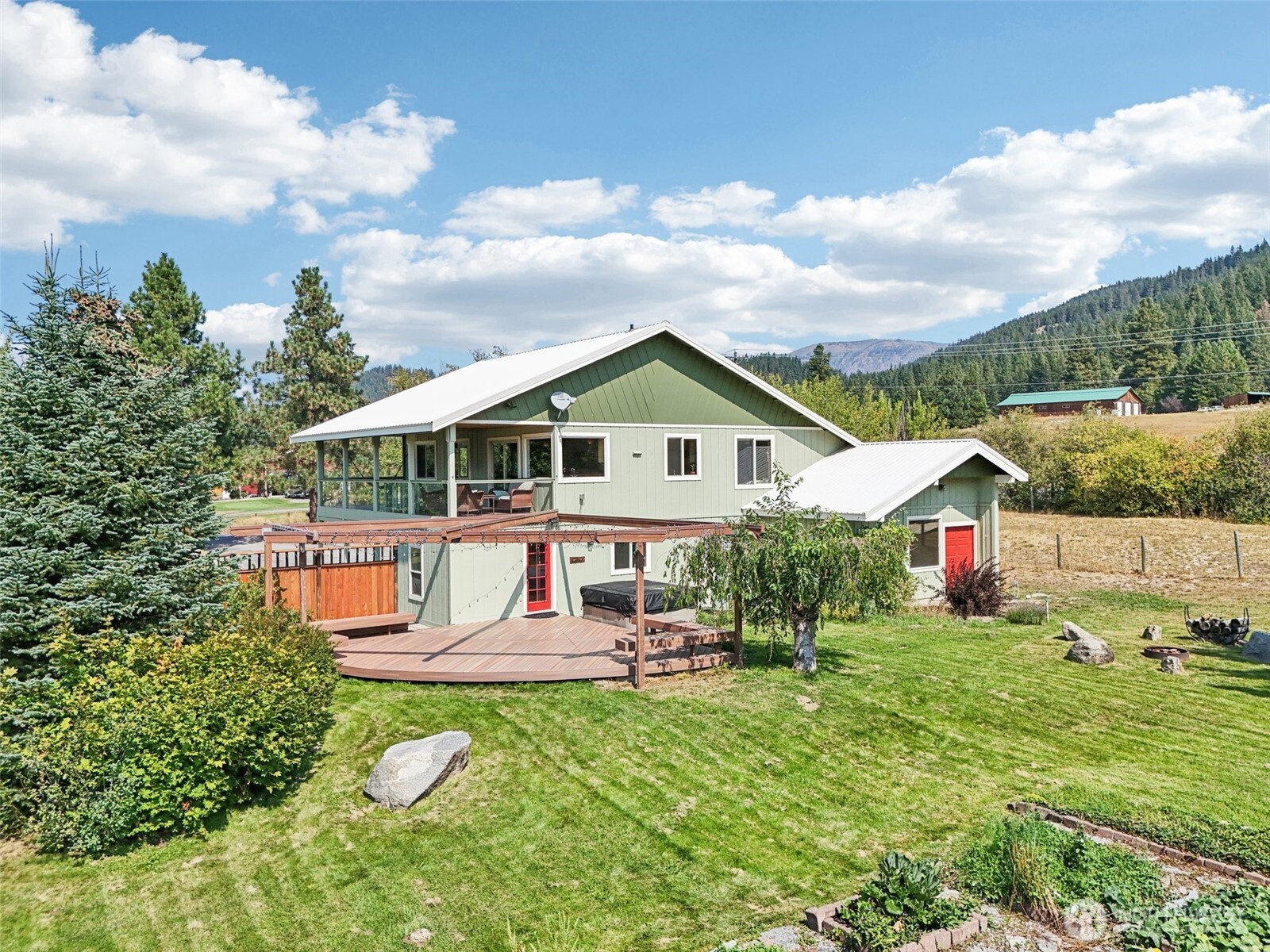 18527 Hazel Street Property Photo 33