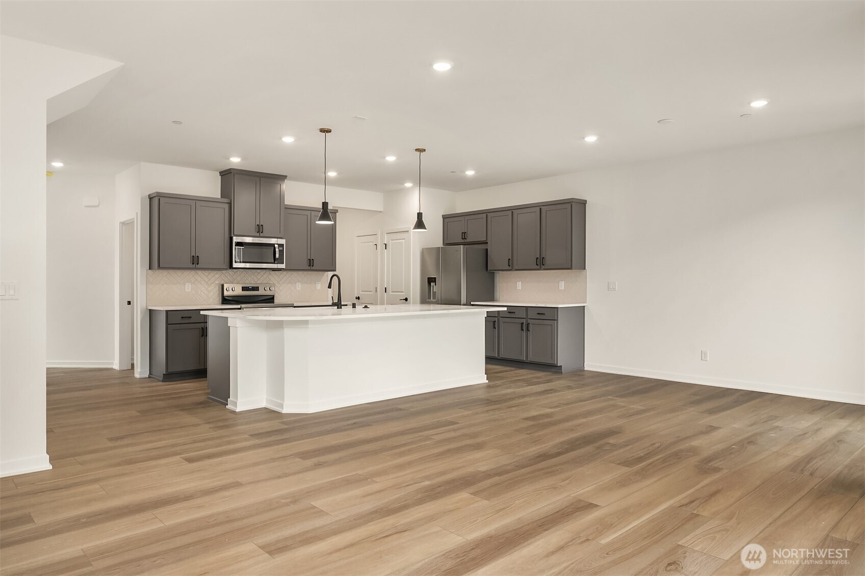 16003 26th Drive Property Photo 8