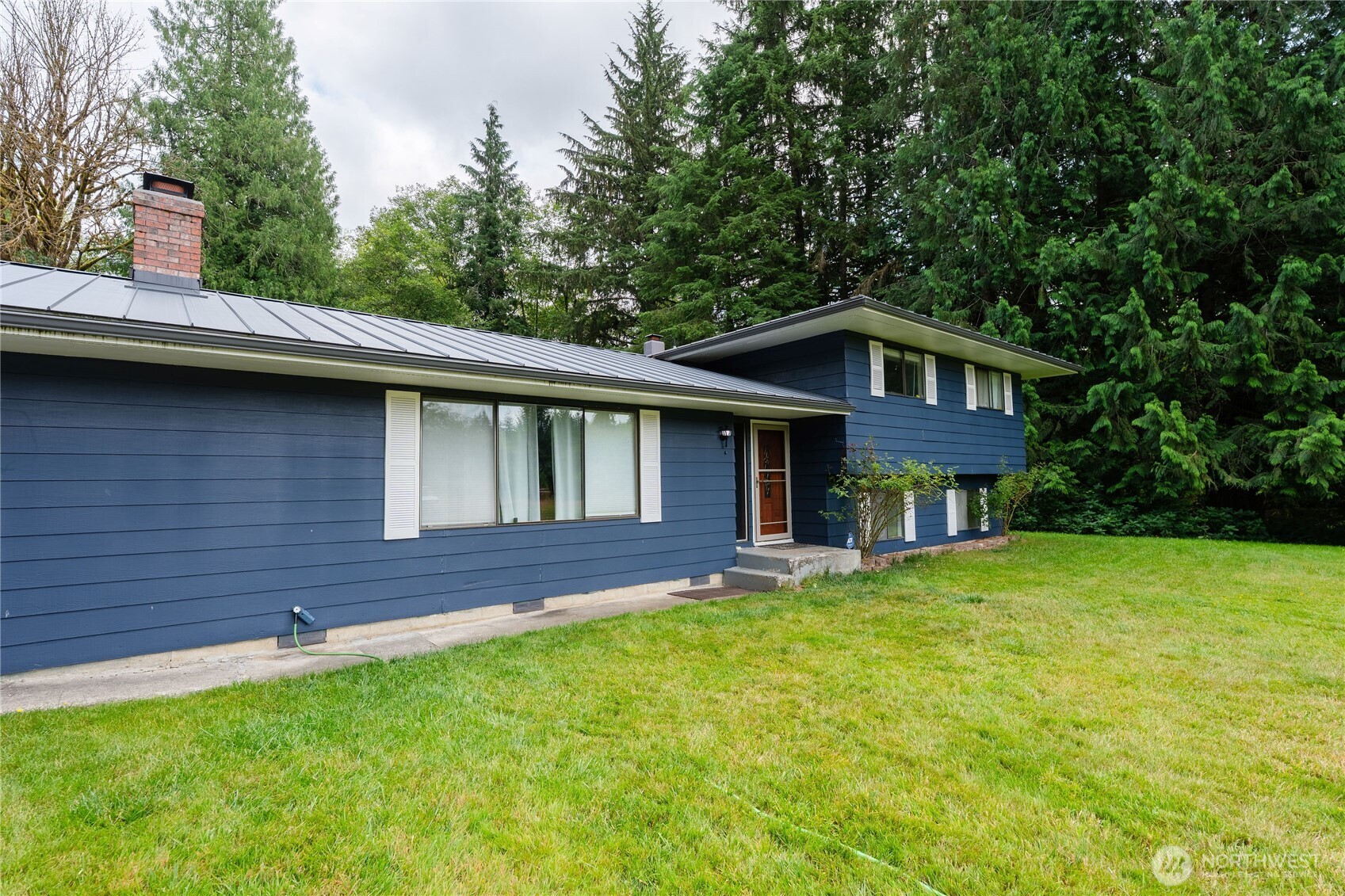 371 Pigeon Springs Road Property Photo 4