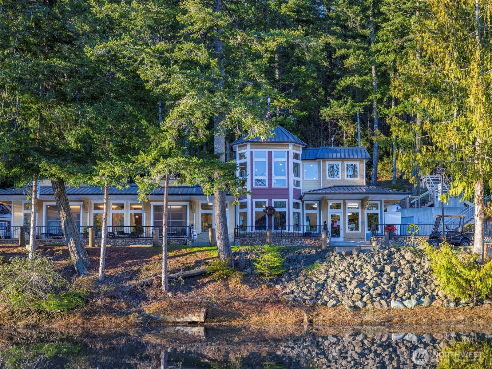 308913 Us-101 C40 Property Photo 16