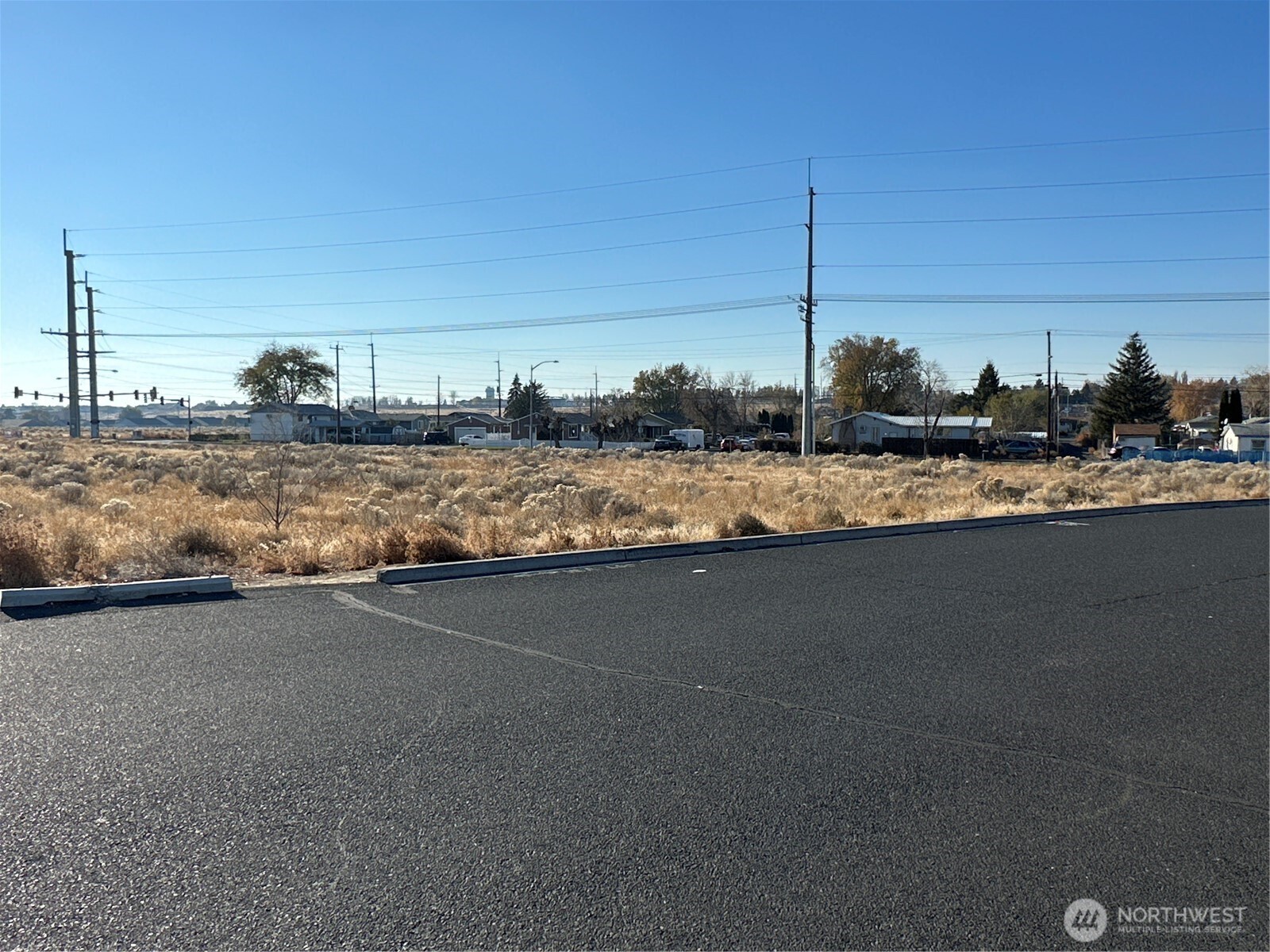 96 X W Central Drive Property Photo 13