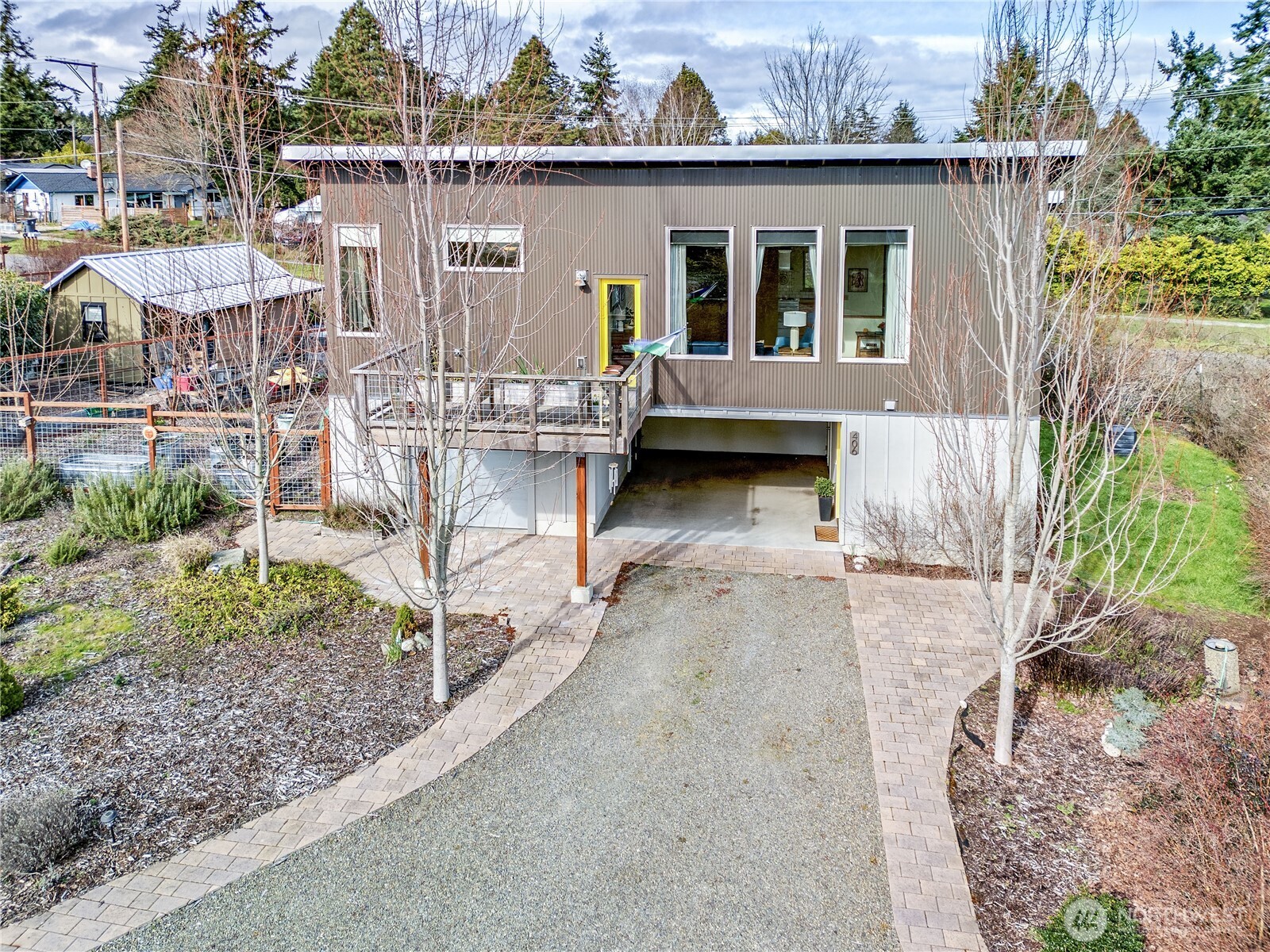 406 Discovery Road Property Photo 1