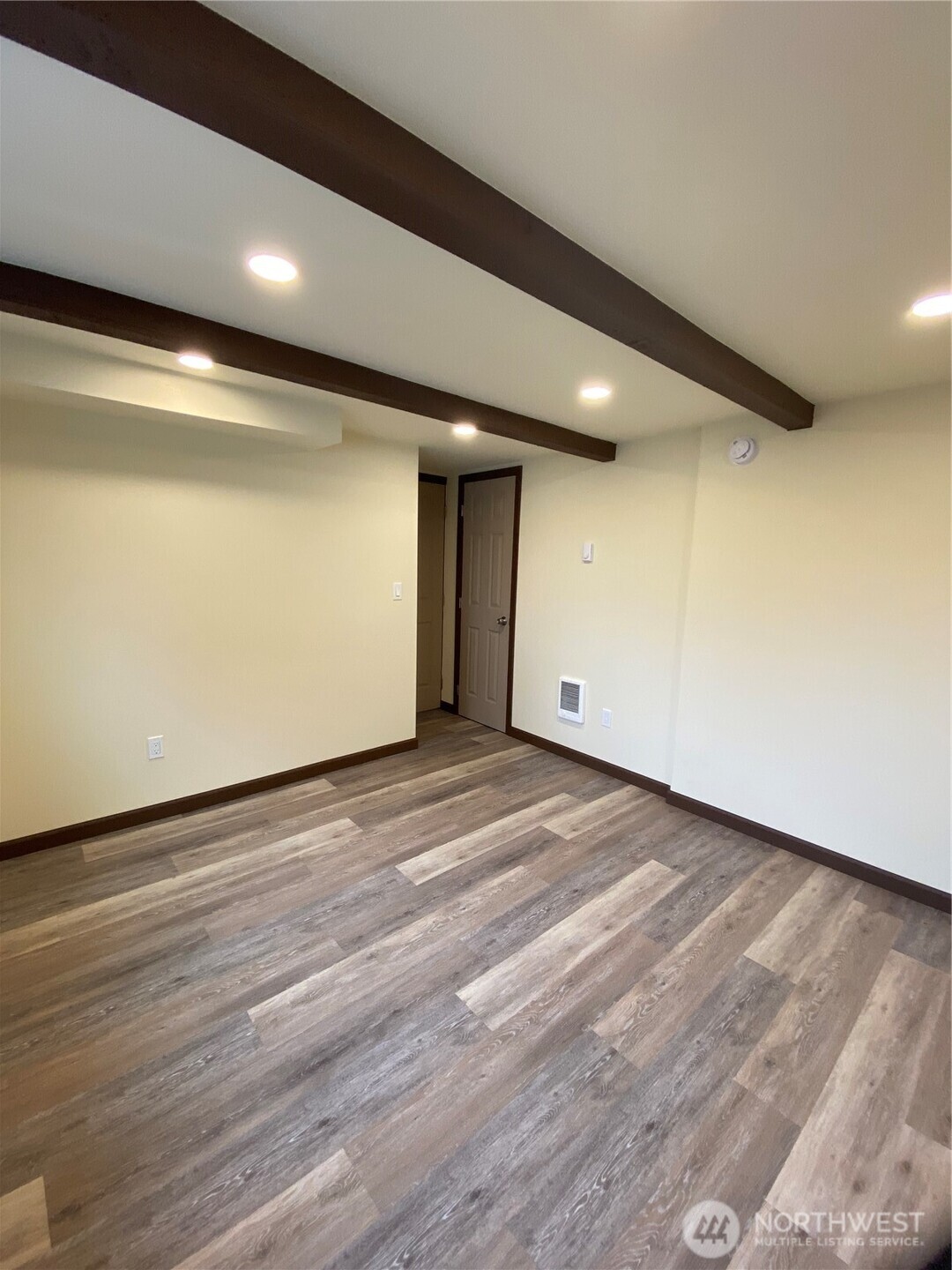 313 Sand Dune Avenue Property Photo 14