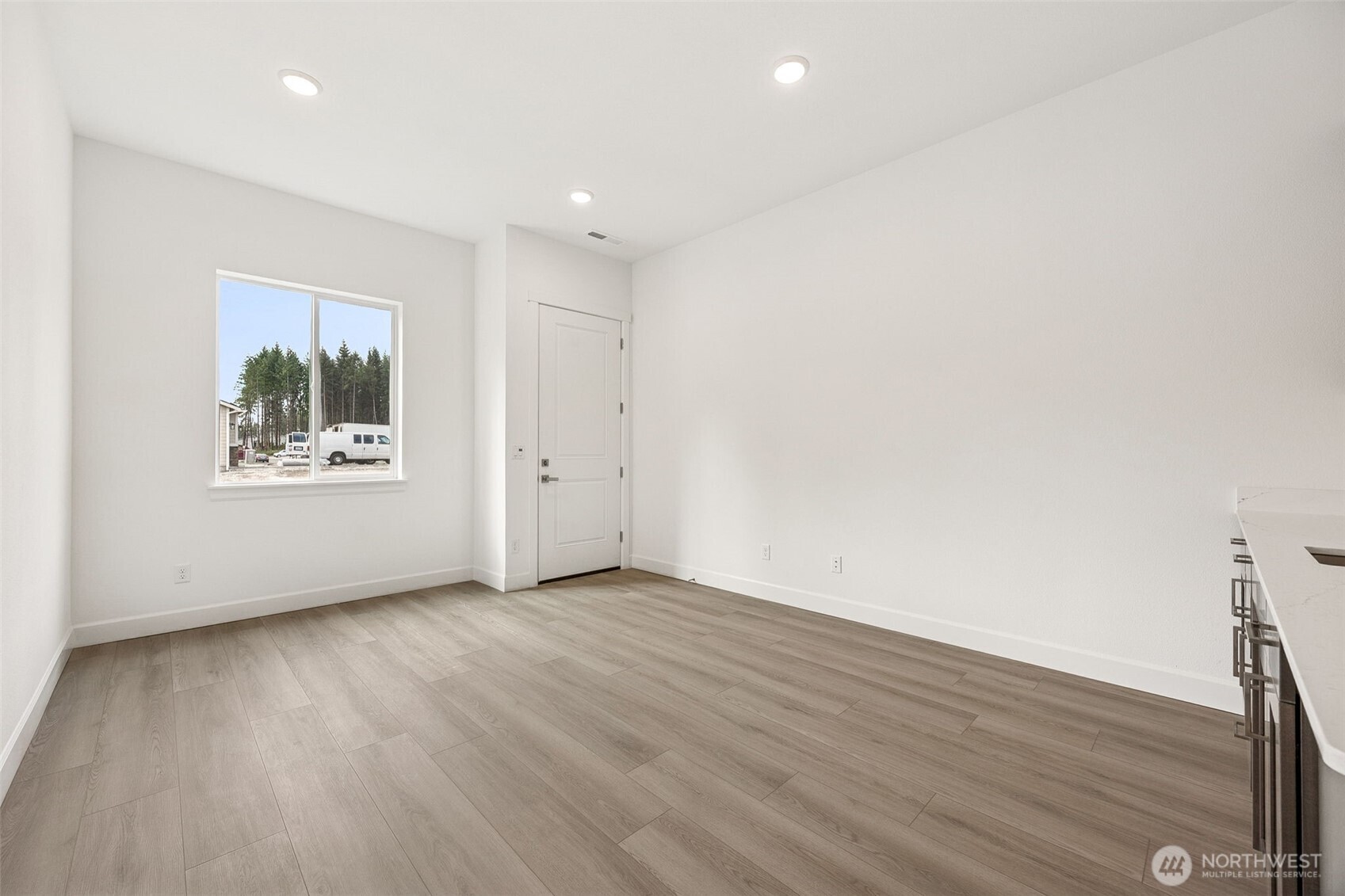 13722 100th Street 209 Property Photo 12
